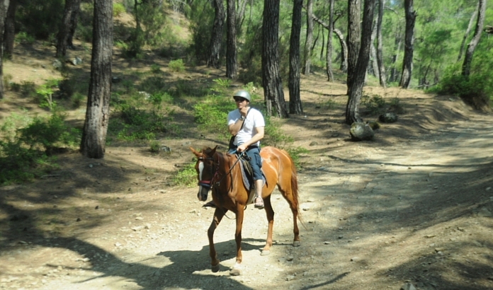 ALANYA AT SAFAR� - ALANYA GEZ�LECEK YERLER VE TURLAR