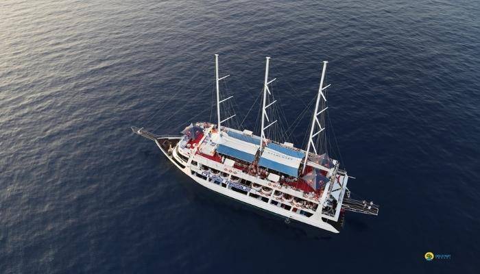 ALANYA BOAT TRIP FROM SIDE - EXCURSIONS IN SIDE