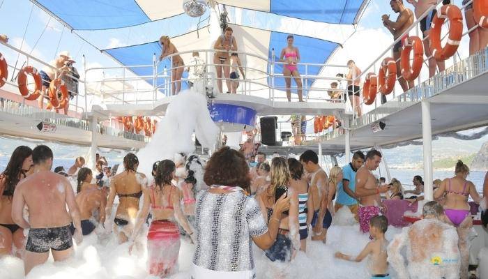 ALANYA BOAT TRIP FROM SIDE - EXCURSIONS IN SIDE