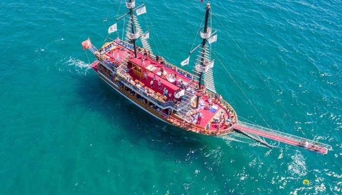 MANAVGAT B�DTUR FRA SIDE - UDFLUGTER I SIDE