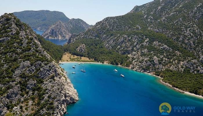 PORTO CENEVIZ BAAI VANUIT SIDE - EXCURSIES IN SIDE